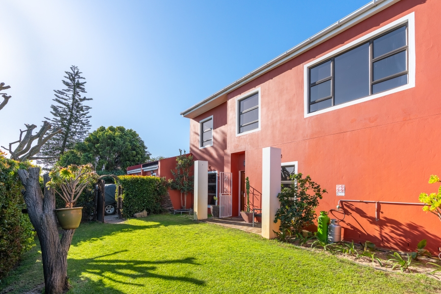 4 Bedroom Property for Sale in Edgemead Western Cape